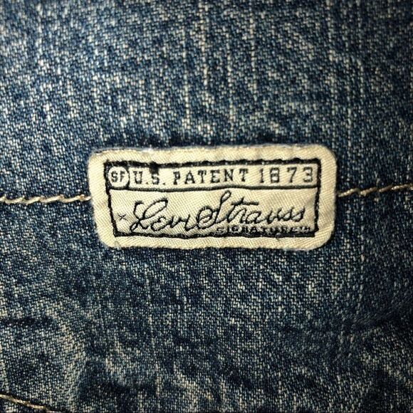 Signature Levi’s Boys Jean Shorts, Size 4 - Picture 4 of 4